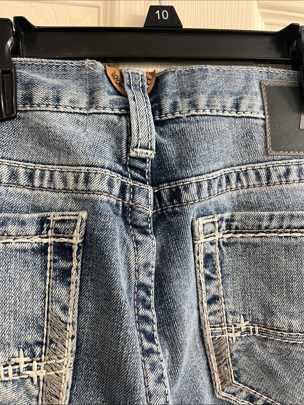 Ariat Men’s Straight Jeans in Medium Blue Wash - Picture 8 of 10